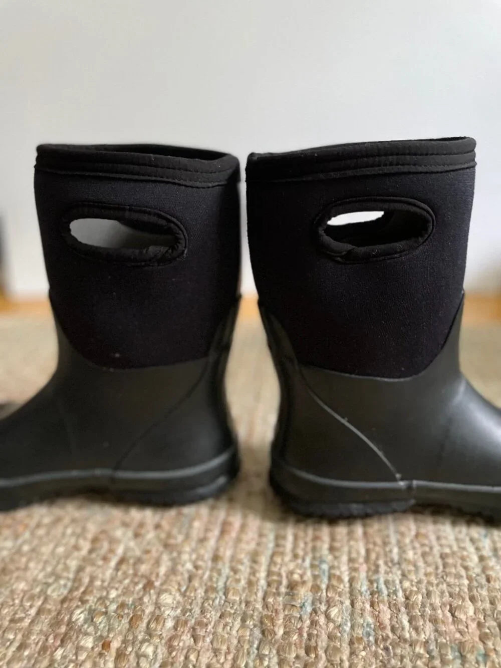 BOGS Big Kid 7 Black Waterproof Insulated Rubber Rain Boots